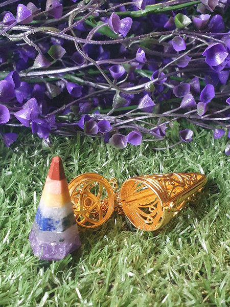 7 Chakras Pendulum in Golden Cage